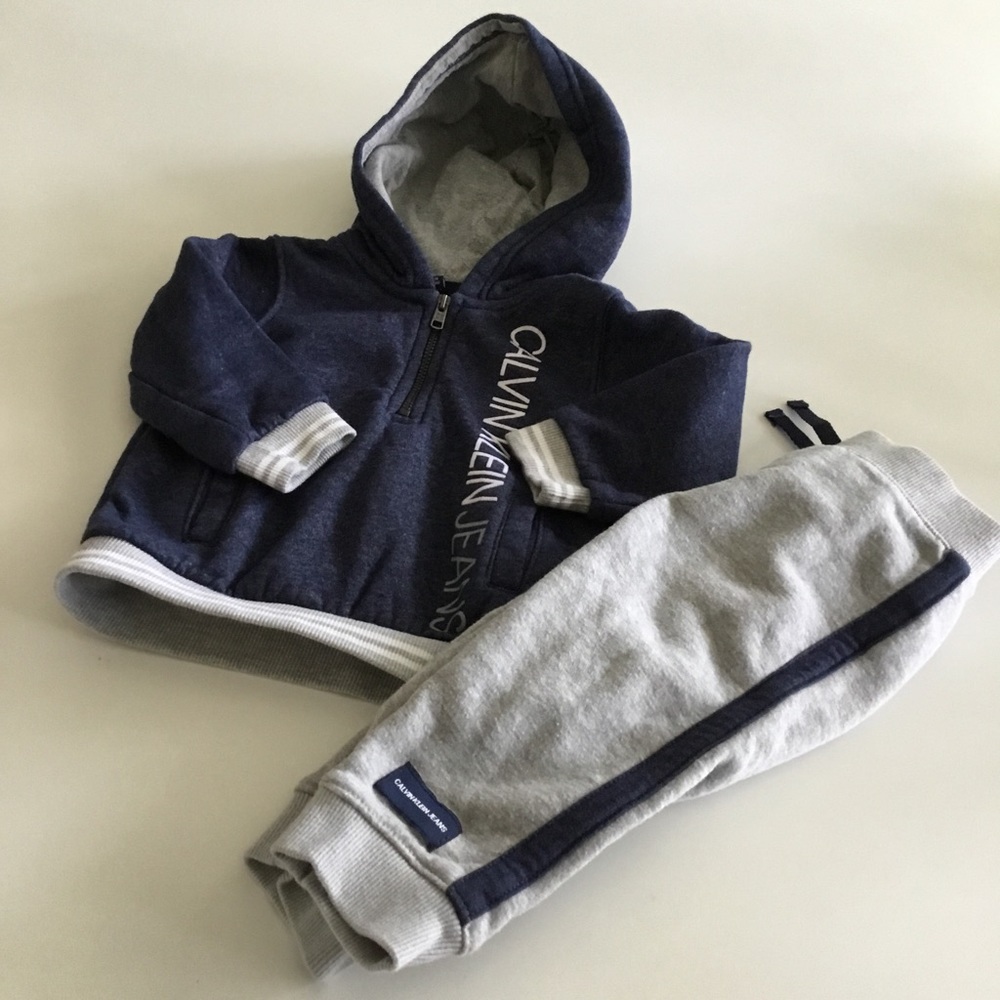 CALVIN KLEIN TWO PIECE JOGGER SET